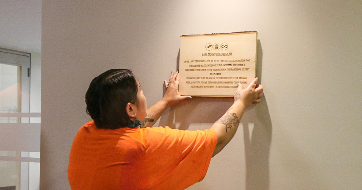 Plaque installation at SWC.